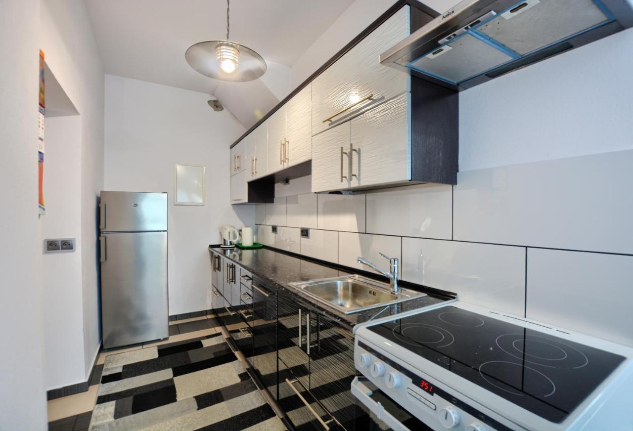 Ceglany Apartament Ustrzyki Dolne Esterno foto